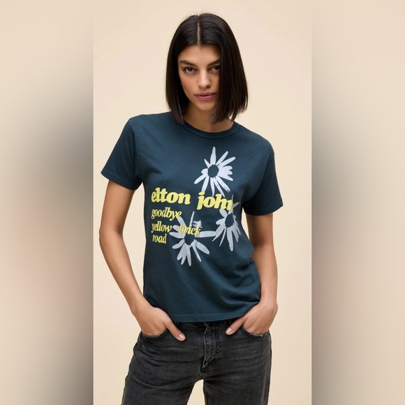 NWT daydreamer yellow brick road Elton John Graphic Tee Small ringer tee - Picture 1 of 4
